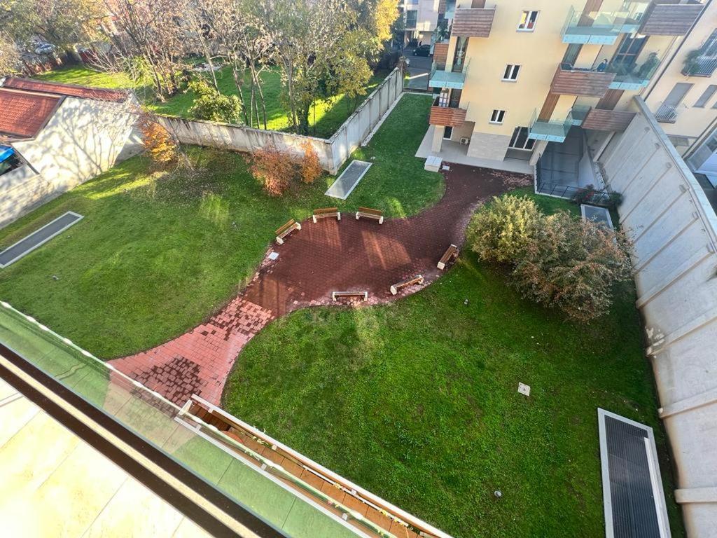 Appartamento Domusmi - Nuvolone-7 Milano Esterno foto